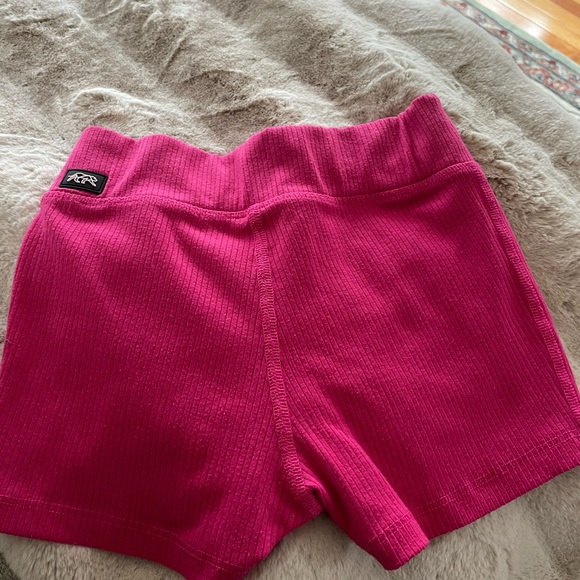 Kids' Vibrant Pink Ribbed Bike Shorts - Picture 2 of 3